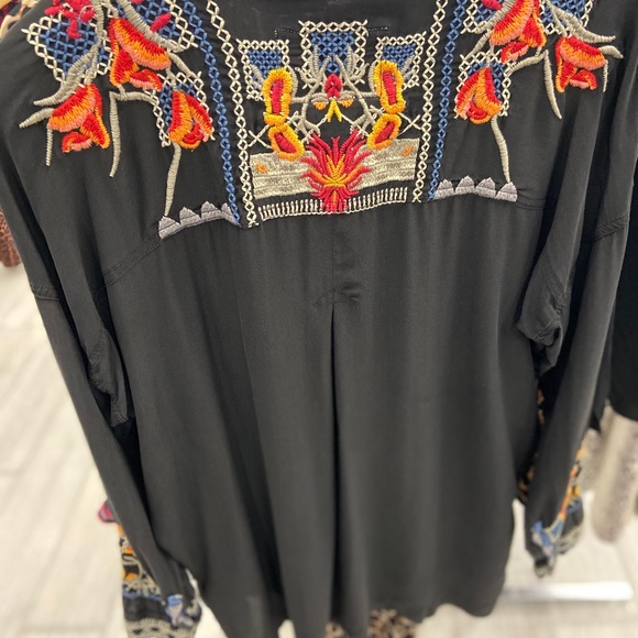 ☀️JOHNNY WAS Veda Blouse☀️ - Picture 3 of 3